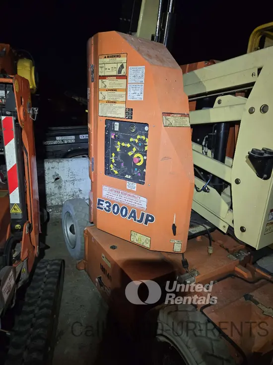 2016 JLG E300AJP Articulating Boom Lift