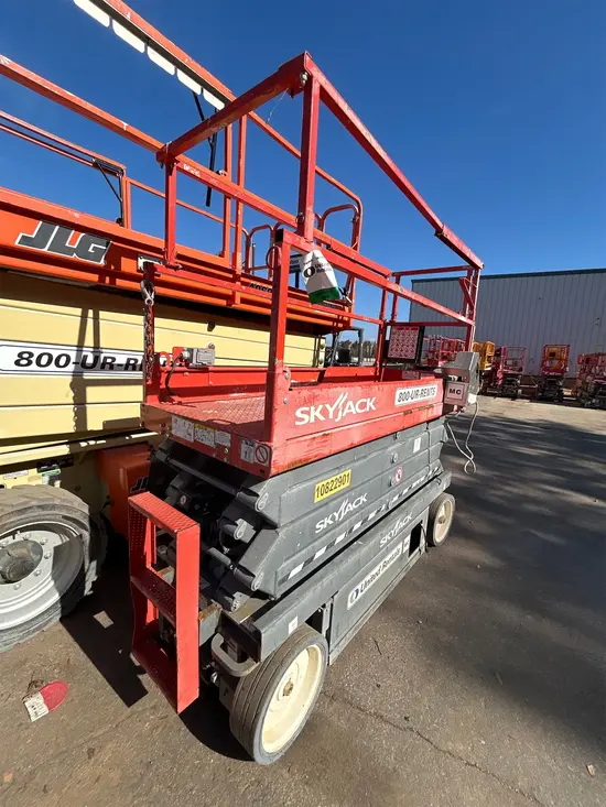 2018 Skyjack SJIII3226 Scissor Lift