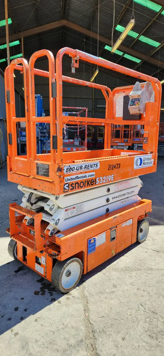 2018 Snorkel S3219E Scissor Lift
