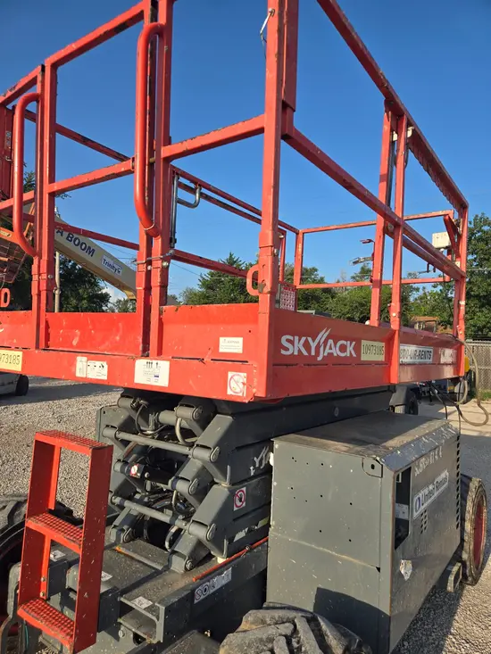 2019 Skyjack SJ6832RT Rough Terrain Scissor Lift