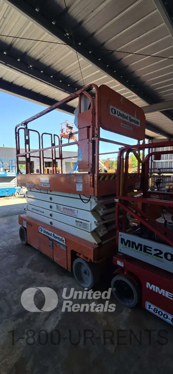 2017 Snorkel S4732E Scissor Lift