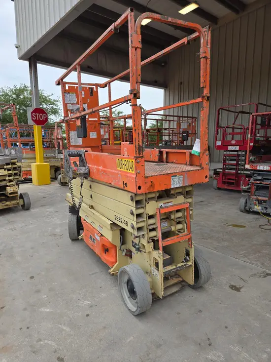 2017 JLG 2632ES Scissor Lift