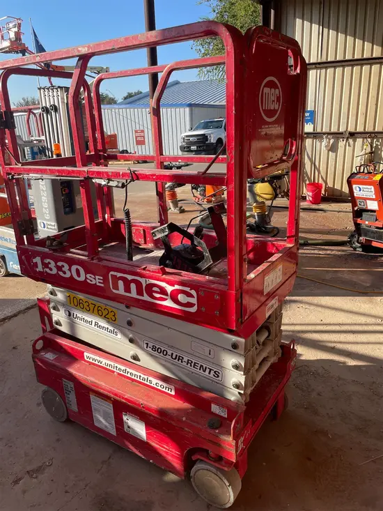 2017 MEC 1330SE Scissor Lift