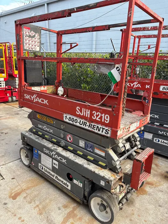 2016 Skyjack SJIII3219 Scissor Lift