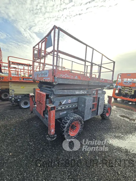 2015 Skyjack SJ8841RT Rough Terrain Scissor Lift