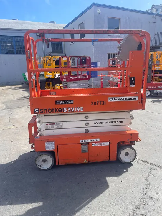 2018 Snorkel S3219E Scissor Lift
