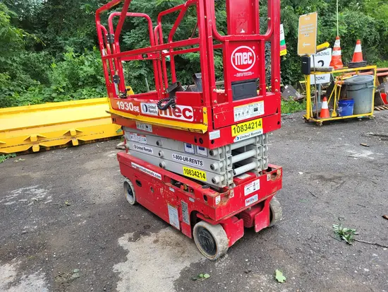 2018 MEC 1930SE Scissor Lift