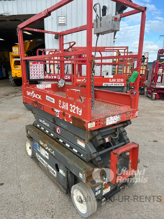 2018 Skyjack SJIII3219 Scissor Lift