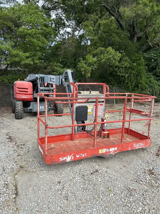2017 Skyjack SJ63AJ Articulating Boom Lift