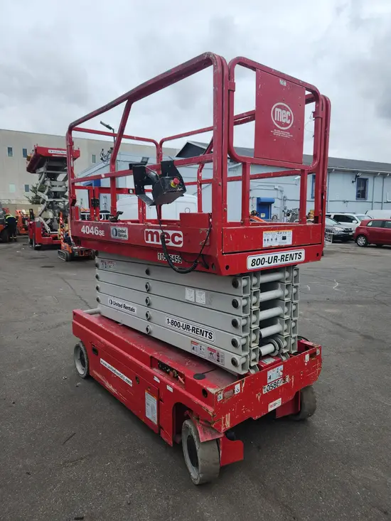 2017 MEC 4046SE Scissor Lift