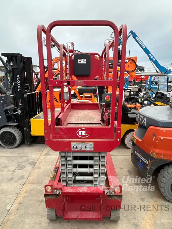 2019 MEC MICRO 19 Scissor Lift