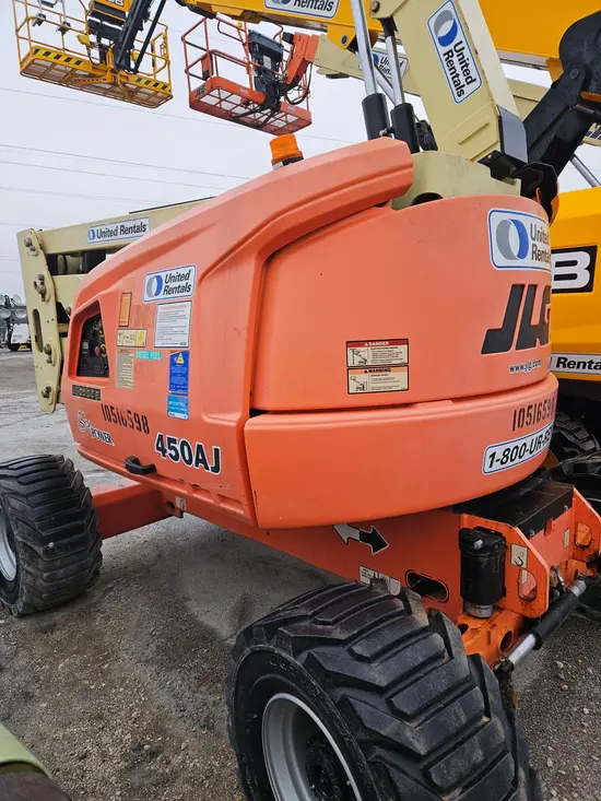 2016 JLG 450AJ Articulating Boom Lift