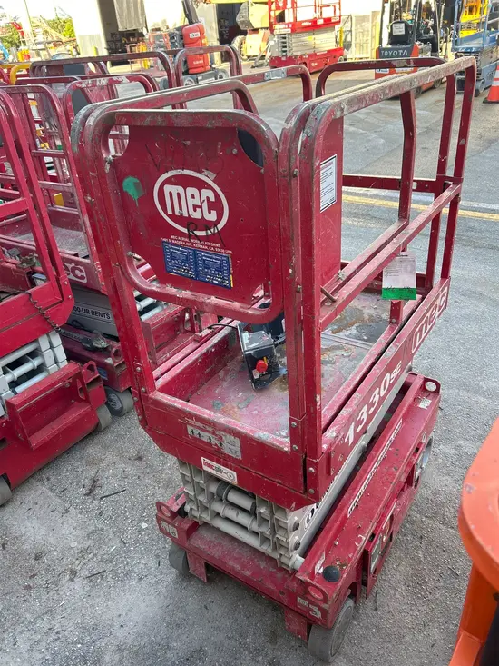 2017 MEC 1330SE Scissor Lift