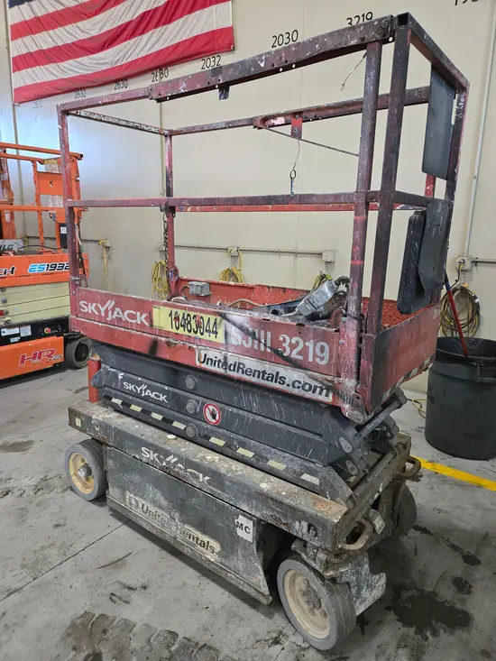 2016 Skyjack SJIII3219 Scissor Lift