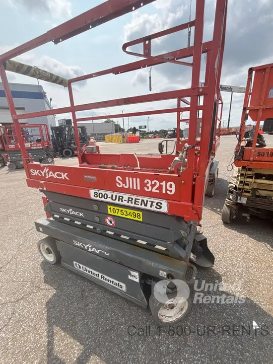 2018 Skyjack SJIII3219 Scissor Lift