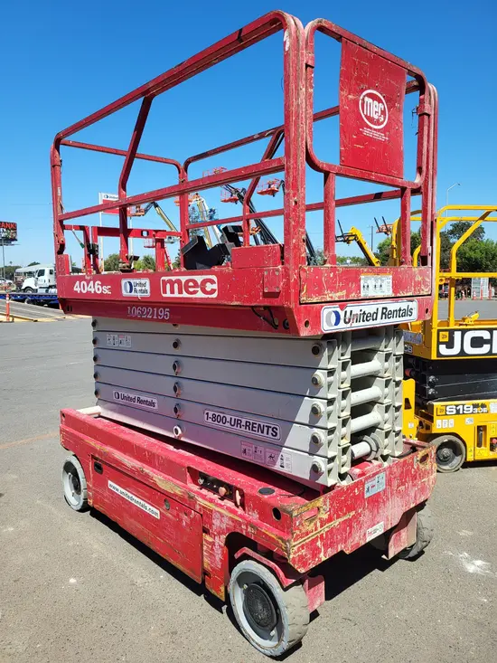 2017 MEC 4046SE Scissor Lift