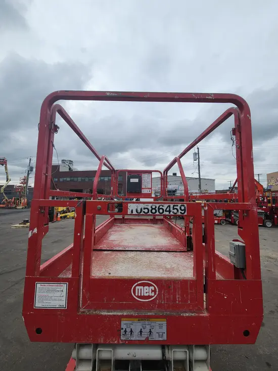 2017 MEC 4046SE Scissor Lift