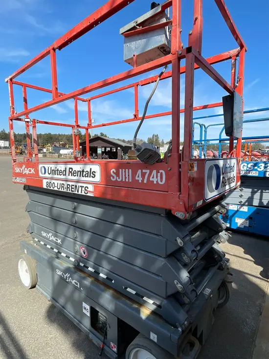 2018 Skyjack SJIII4740 Scissor Lift
