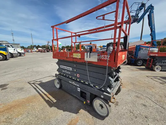 2017 Skyjack SJIII4632 Scissor Lift
