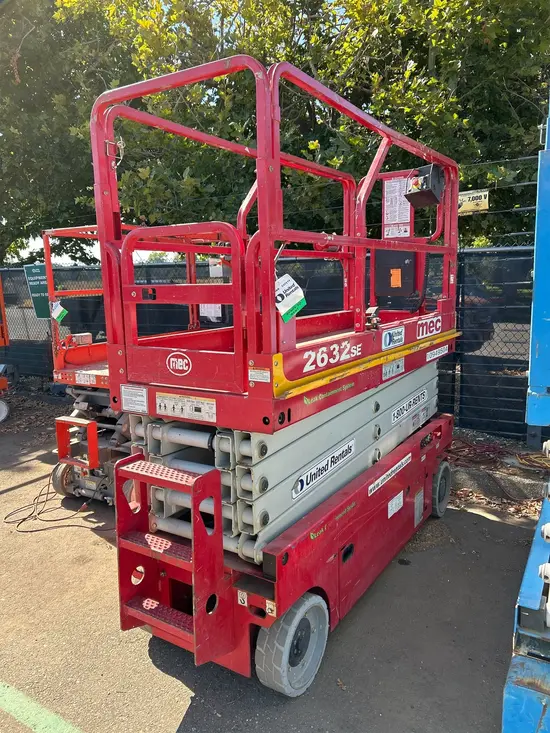 2019 MEC 2632SE Scissor Lift