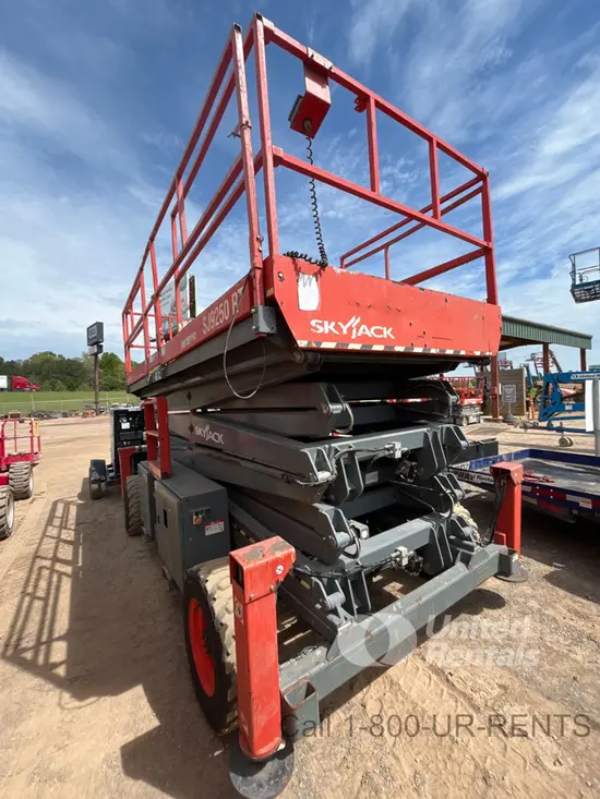 2016 Skyjack SJ9250RT Rough Terrain Scissor Lift