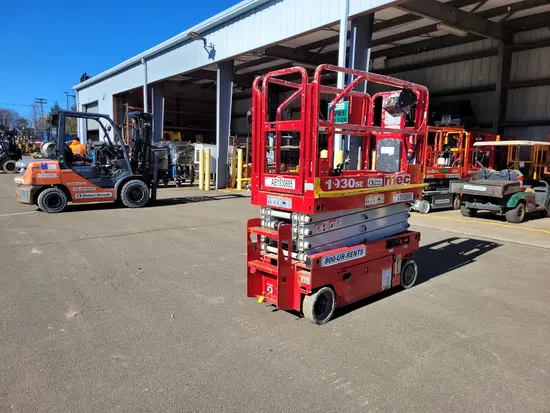 2017 MEC 1930SE Scissor Lift