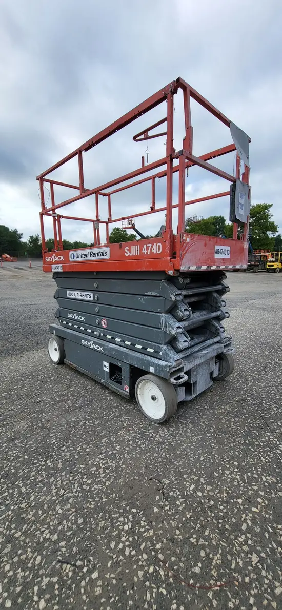 2018 Skyjack SJIII4740 Scissor Lift