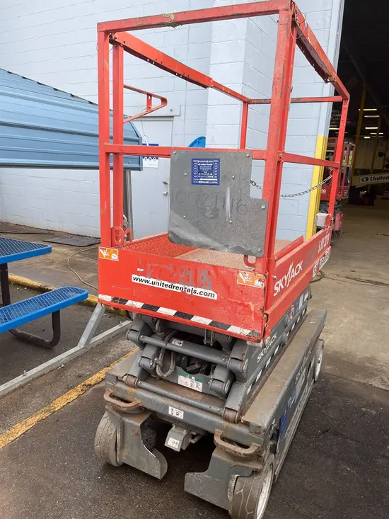 2018 Skyjack SJIII3219 Scissor Lift