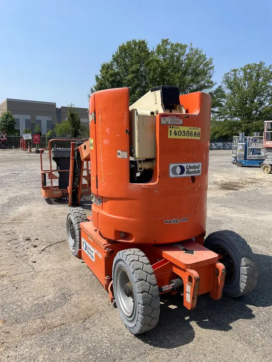 2014 JLG E300AJP Articulating Boom Lift