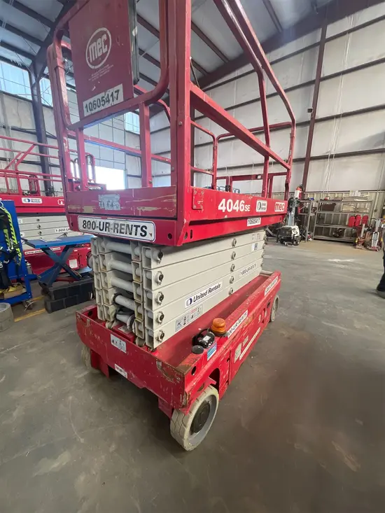 2017 MEC 4046SE Scissor Lift