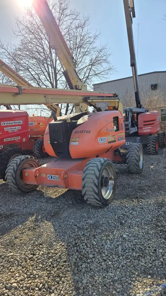 2013 JLG 600AJ Articulating Boom Lift
