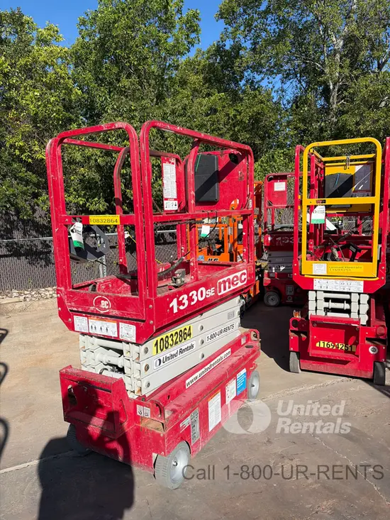 2018 MEC 1330SE Scissor Lift