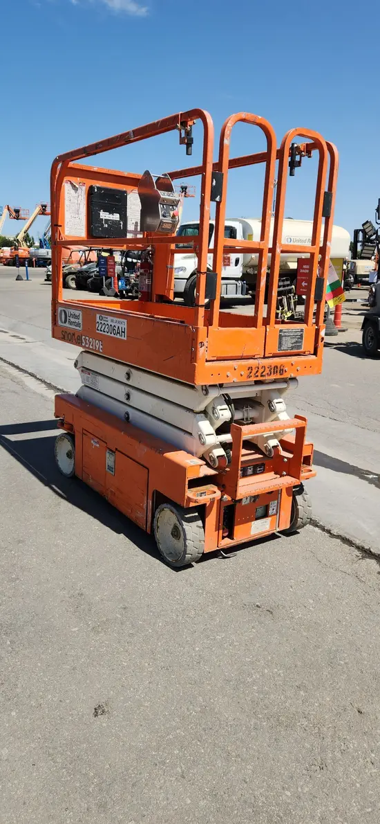 2019 Snorkel S3219E Scissor Lift