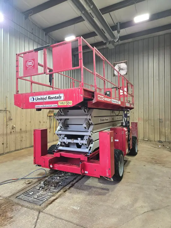 2018 MEC 6092RT Rough Terrain Scissor Lift