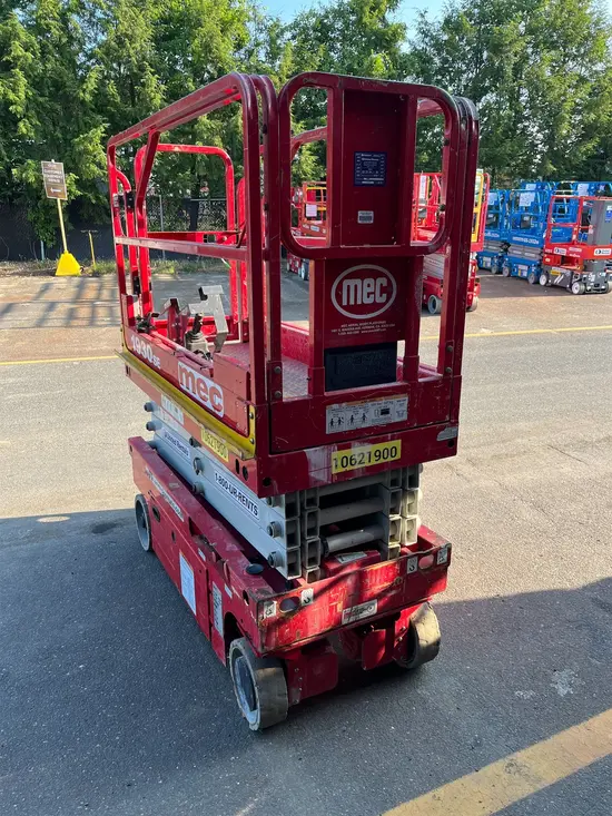 2017 MEC 1930SE Scissor Lift