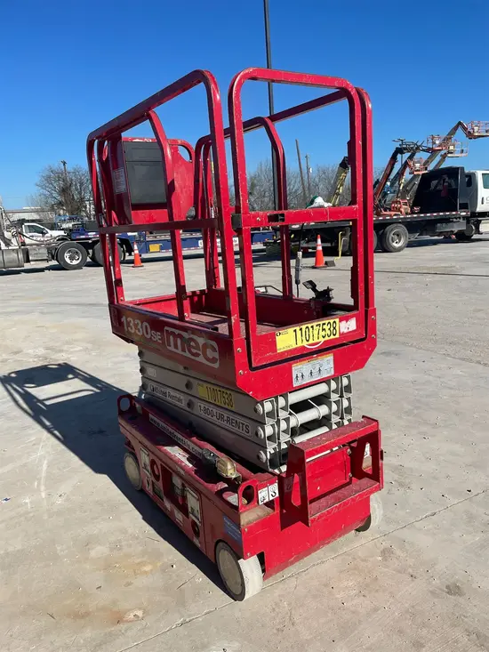 2019 MEC 1330SE Scissor Lift