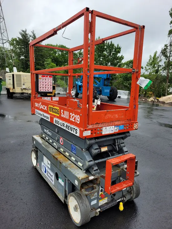 2018 Skyjack SJIII3219 Scissor Lift