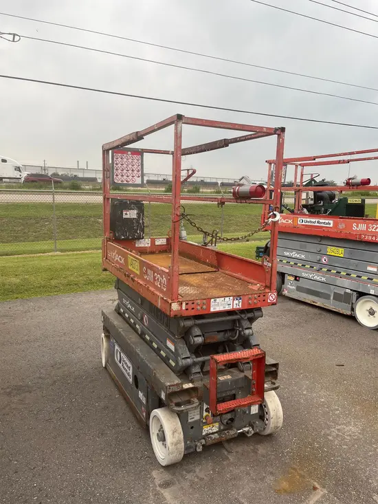 2016 Skyjack SJIII3219 Scissor Lift