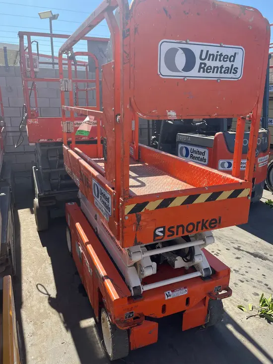 2018 Snorkel S3219E Scissor Lift
