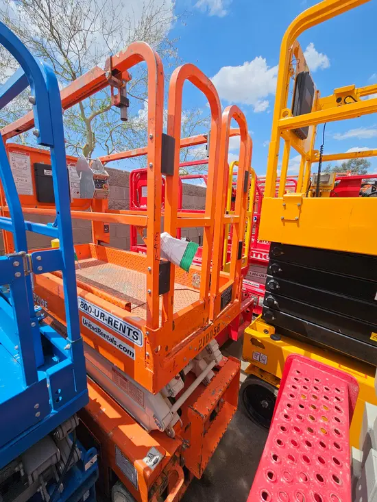 2018 Snorkel S3219E Scissor Lift