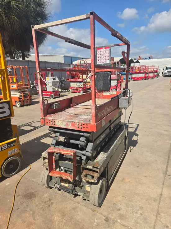 2016 Skyjack SJIII3219 Scissor Lift