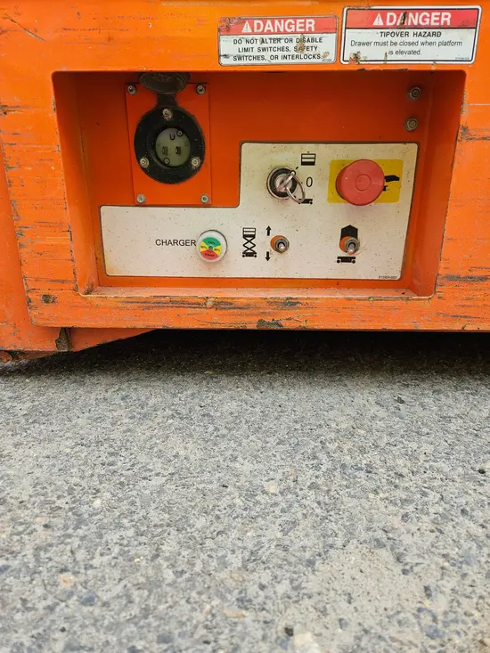 2019 Snorkel S3010E Scissor Lift