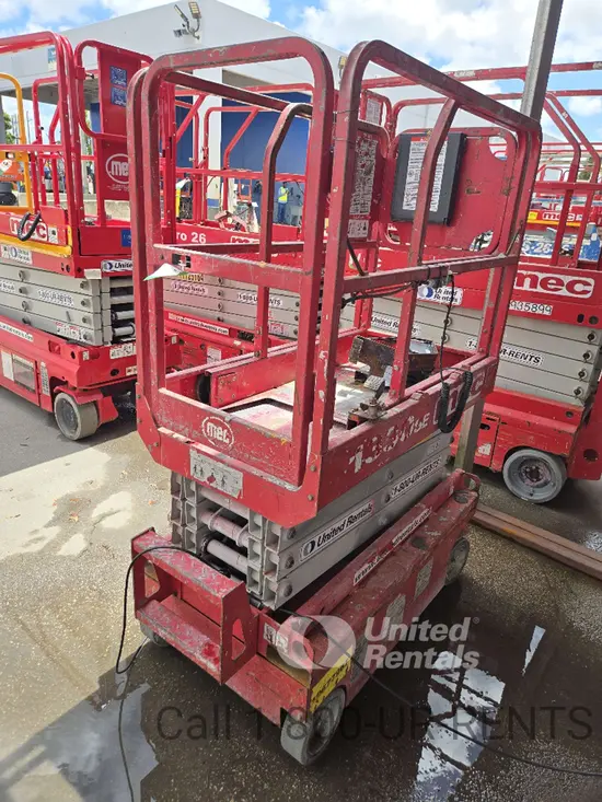 2017 MEC 1330SE Scissor Lift