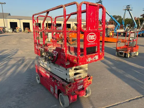2017 MEC 1930SE Scissor Lift