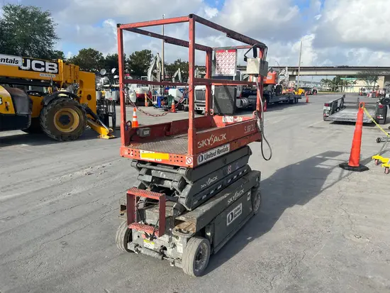 2016 Skyjack SJIII3219 Scissor Lift