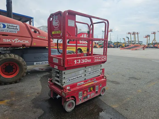 2017 MEC 1330SE Scissor Lift