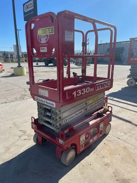 2019 MEC 1330SE Scissor Lift