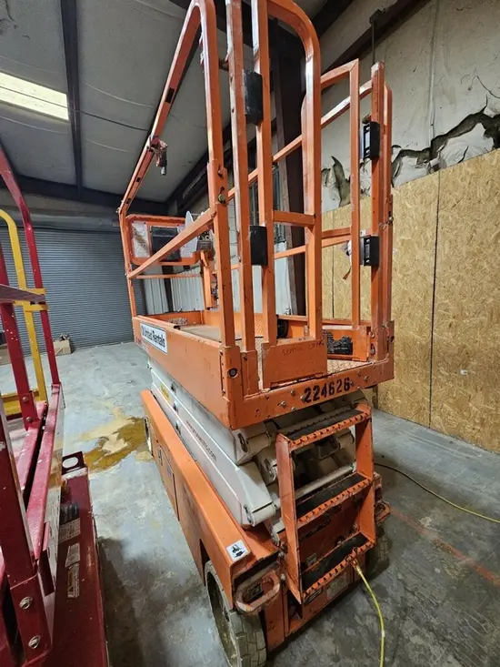 2019 Snorkel S3226E Scissor Lift