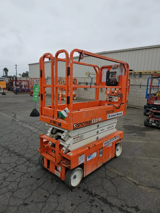 2018 Snorkel S3219E Scissor Lift