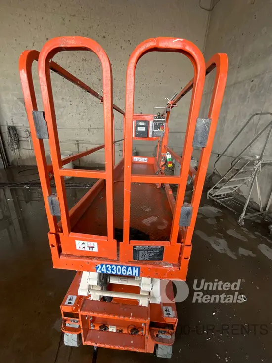 2019 Snorkel S3219E Scissor Lift